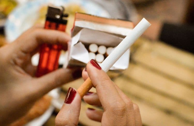 Bonne nouvelle, les Français fument de moins en moins au quotidien