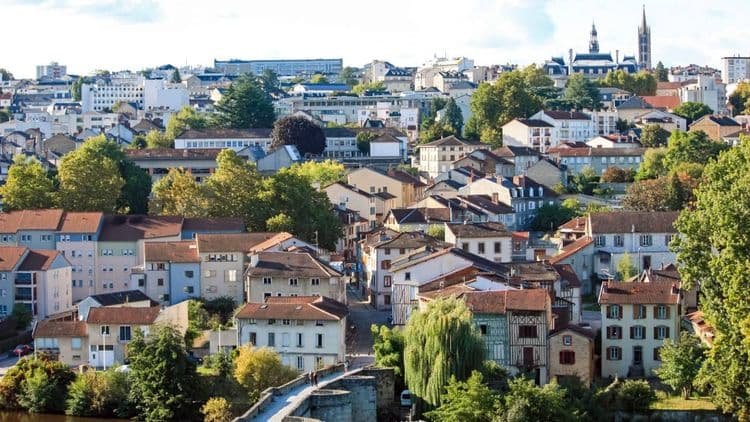 Immobilier à Limoges : découvrez les prix à l'achat et à la location en novembre 2024