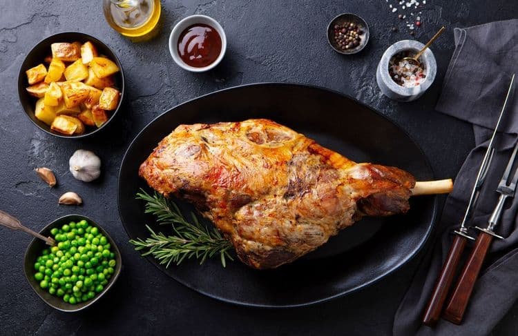 Cette erreur de cuisson que l’on commet tous et qui peut compromettre le gigot d’agneau de Pâques