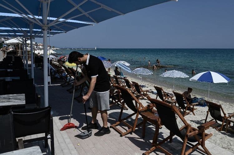 Le manque de personnel, la face cachée du tourisme en Grèce