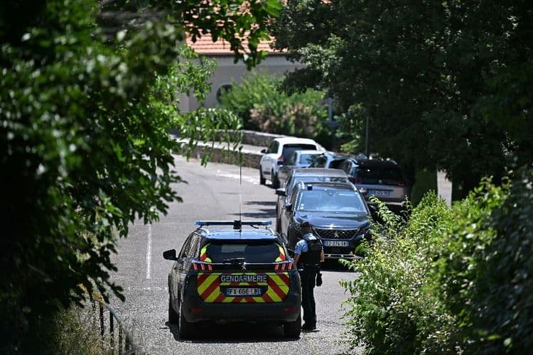 Fusillade mortelle à un mariage dans le Luberon: deux personnes en garde à vue