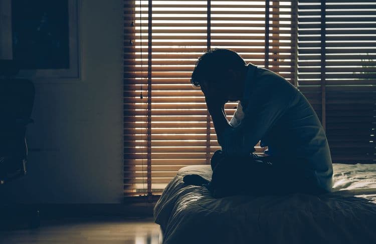 Dépression post-partum : pourquoi les pères sont aussi touchés