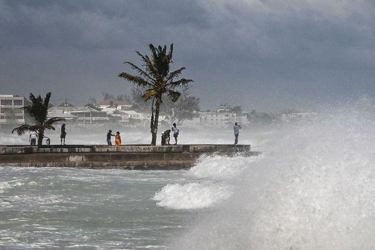 L'ouragan Béryl, "potentiellement catastrophique", menace les Caraïbes