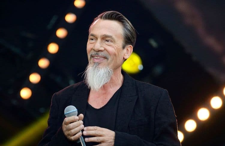 « Qu’elle attende, la mort » : Florent Pagny sort « T’aimer encore », sa première chanson depuis son cancer