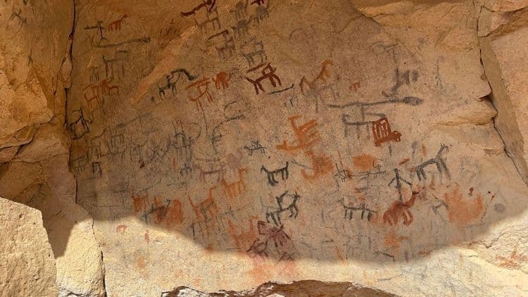 Découverte de pictogrammes antiques : l’empreinte d’une civilisation mystérieuse ?