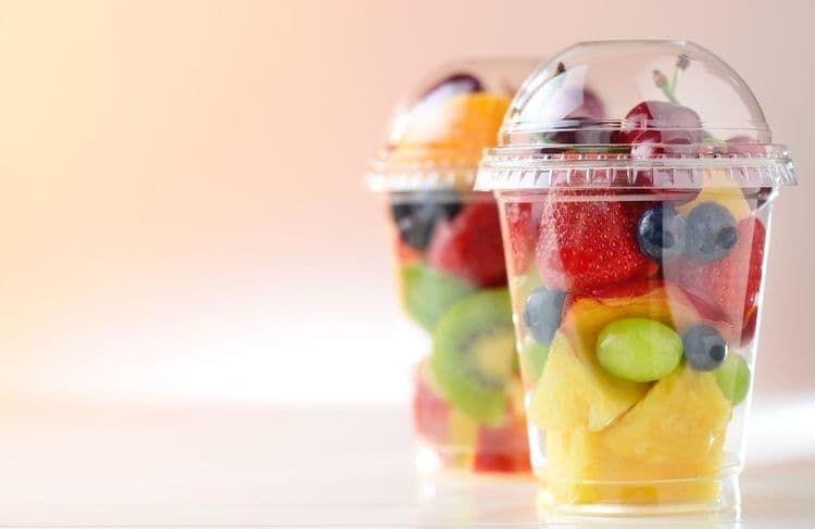 Les fruits prédécoupés sont-ils aussi sains que les fruits entiers ?