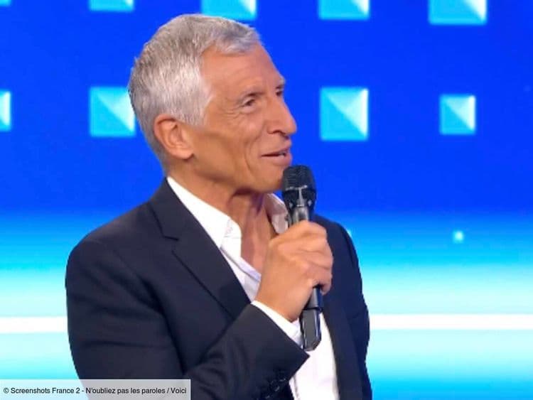 "On continue dans les vannes" : Nagui se paie la tête d’un candidat chauve dans N’oubliez pas les paroles (ZAPTV)