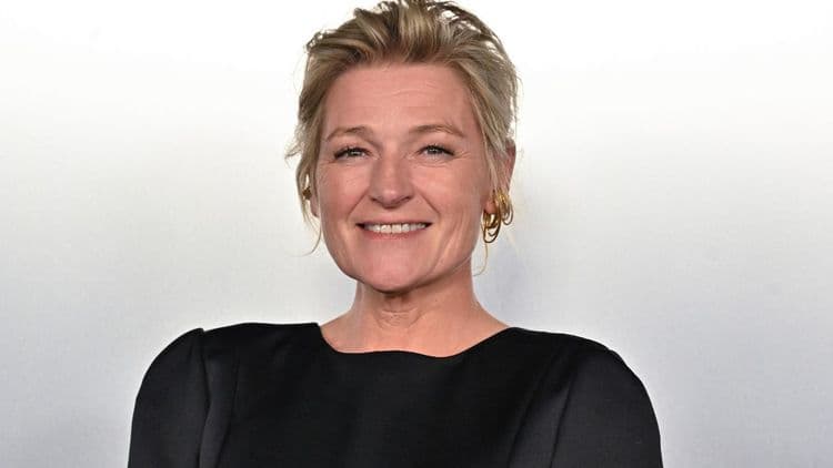 Anne-Elisabeth Lemoine fait-elle ses adieux à C à Vous ? L'animatrice aurait besoin de “souffler un peu”