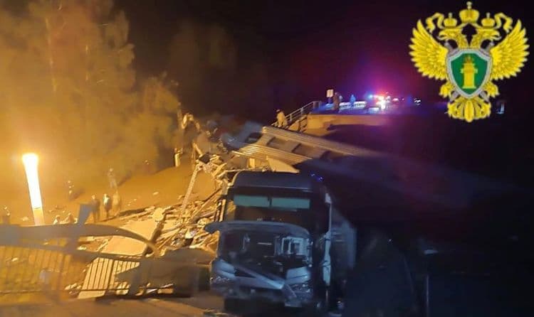 Russie: sept morts dans l'effondrement de deux ponts, enquête sur "des actes de terrorisme"