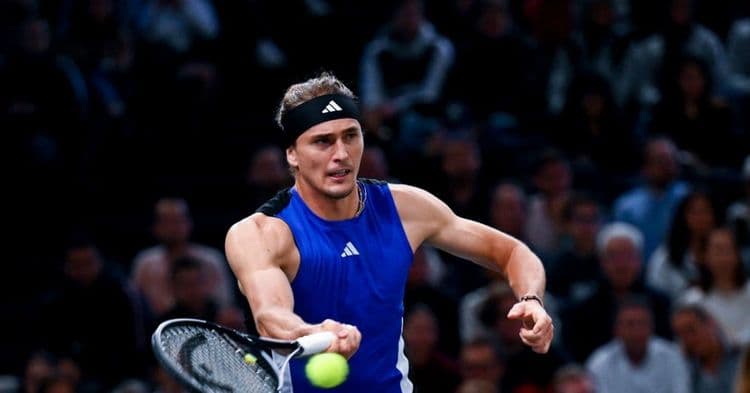 Bercy: Zverev dans le dernier carré