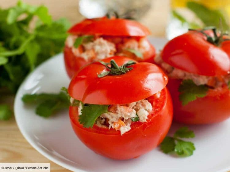 Tomates farcies à la feta et au thon : la recette pour une entrée rafraîchissante