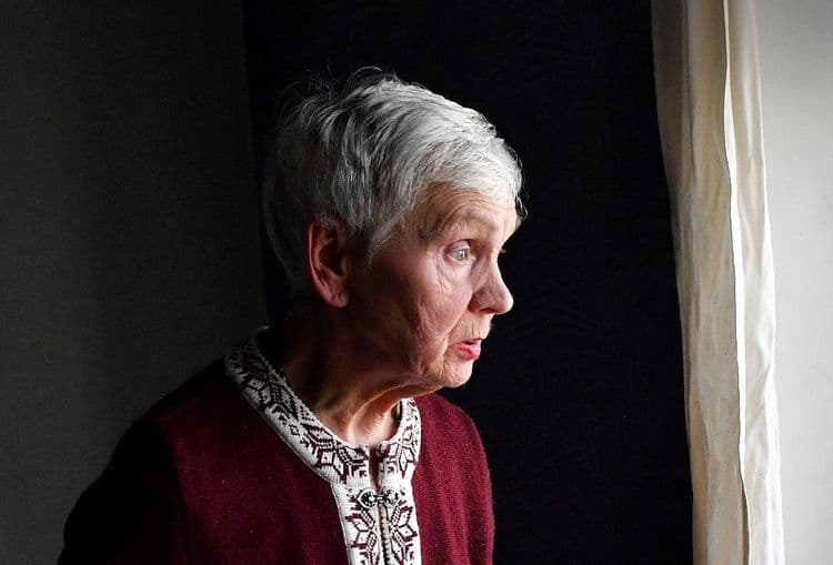 Russie: Lioudmila, 84 ans, face à ses juges pour avoir demandé "la paix"