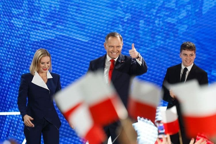 Pologne: Karol Nawrocki, un historien nationaliste élu président