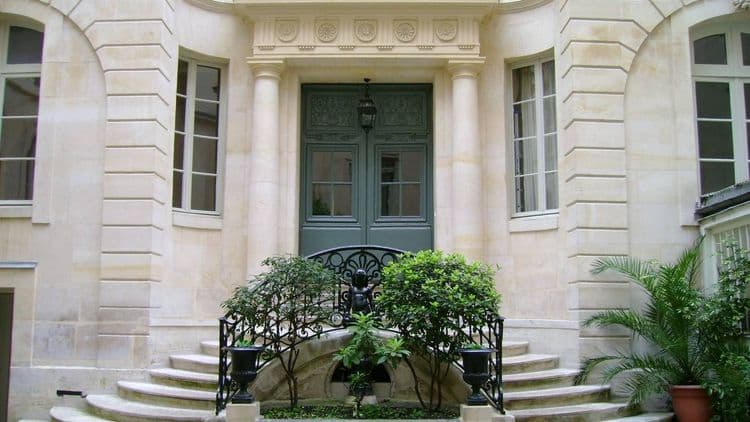 Hausse des frais de notaire, trésors des SCPI... les 3 infos à retenir aujourd'hui