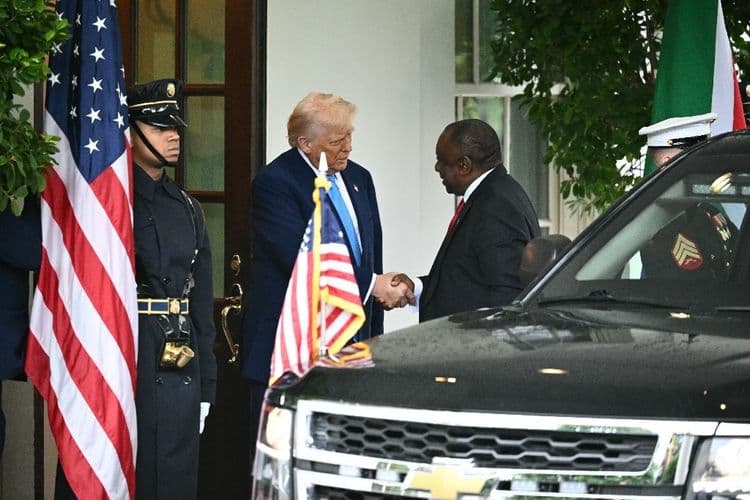 Début de la rencontre sous haute tension entre Trump, Musk et Ramaphosa