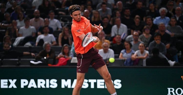 Bercy: Rinderknech a fini par céder