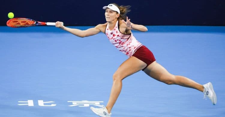 Hong Kong: Gracheva revient de loin