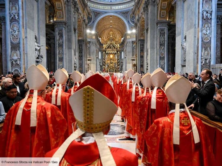 Dette du Vatican: le Saint-Siège est-il prisonnier de la générosité américaine?