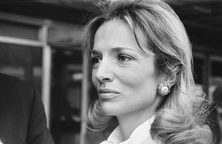 Qui est Lee Radziwill, muse iconique et inattendue du 1er défilé de Jonathan Anderson pour Dior ?