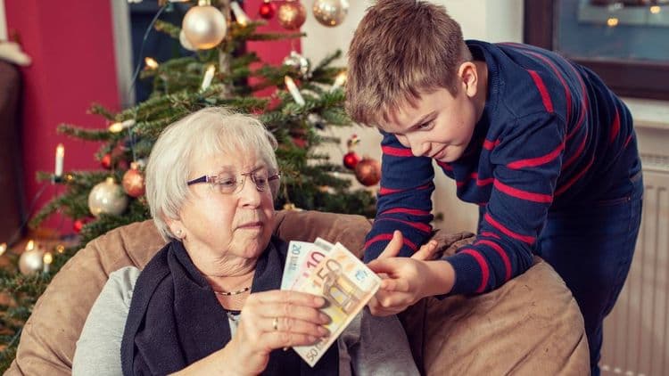 Les pièges de l'argent à Noël, du nouveau pour l'allocation chômage... Voici les 3 infos du jour