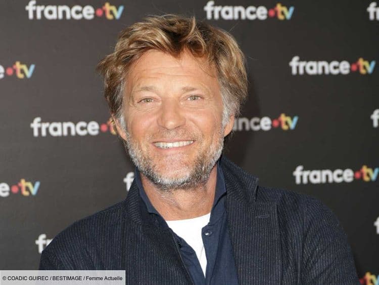 “Je vais faire attention maintenant” : Laurent Delahousse a reconnu qu'il faisait toujours cette erreur dans ses JT