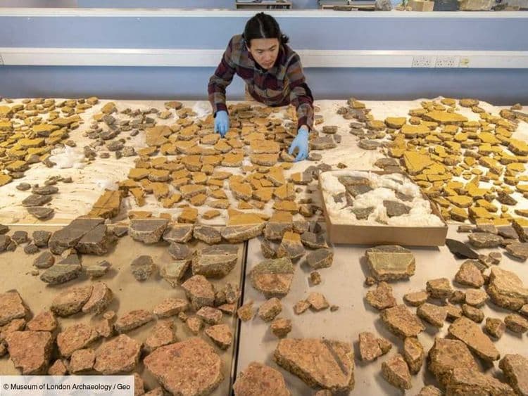 Le Chiffre de GEO: des milliers de fragments de fresque révèlent le faste passé d'un quartier du Londres romain
