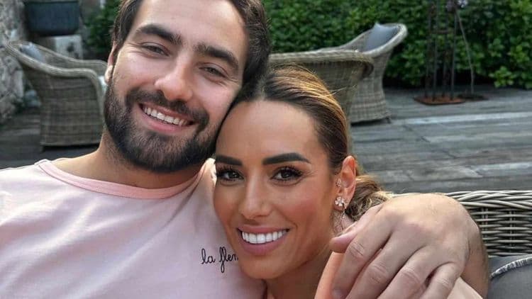 "Je le trouve moche" : Hilona Gos dévoile enfin le visage de son fils Jean-Joseph, regardez !