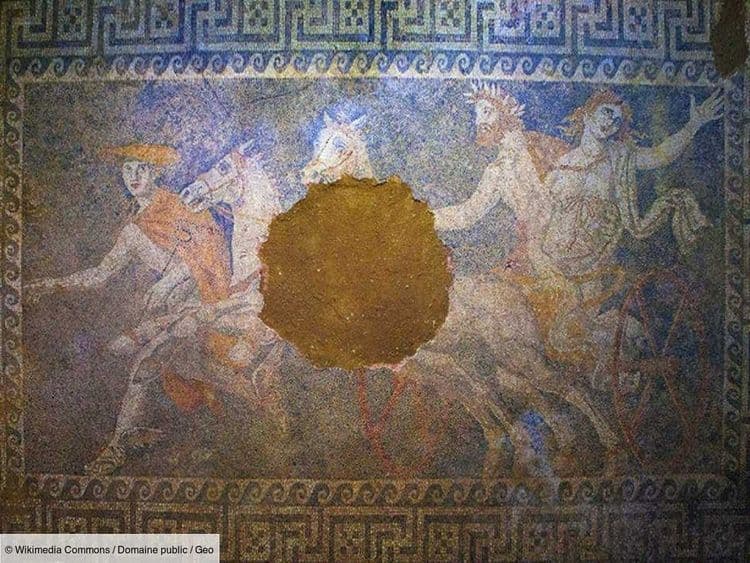 Un tombeau illuminé par le solstice: dernier hommage d'Alexandre le Grand à son général adoré?