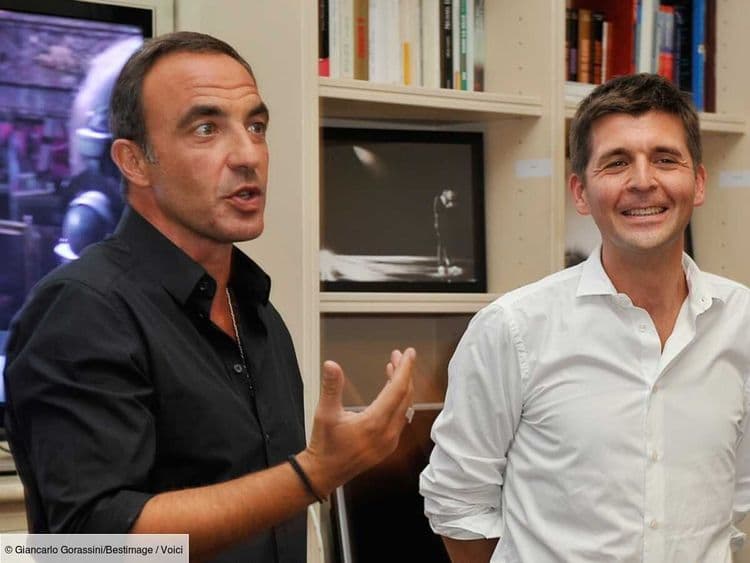 Thomas Sotto plus complice que jamais de Nikos Aliagas : il se paye l’animateur à cause d'un détail physique !