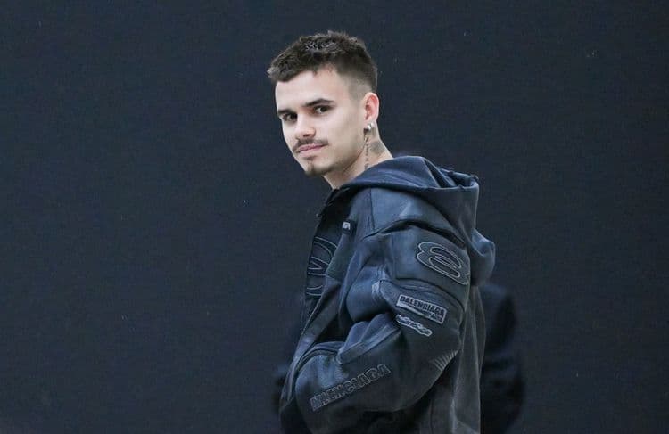 Romeo Beckham photographié avec un célèbre mannequin : cette photo qui affole la Toile