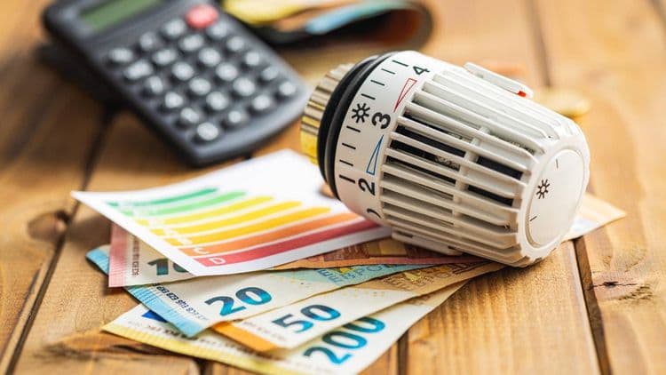 Aides de la CAF, démarchage téléphonique... Ce qui change avec cette nouvelle loi contre la fraude