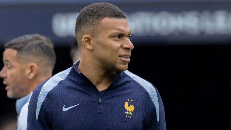"Pouah, on nous…" : Kylian Mbappé s’en prend à Antoine Dupont, coup de sang inattendu