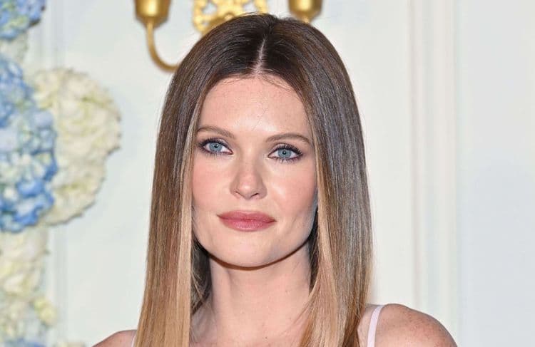 Qui est Meghann Fahy, l’actrice star de « Sirens » et « White Lotus » ?