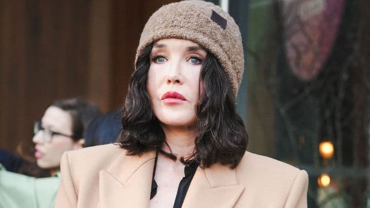 "Jolis petits culs" et "lèvres gourmandes" : Isabelle Adjani, 70 ans, fait des confidences crues sur ses attirances