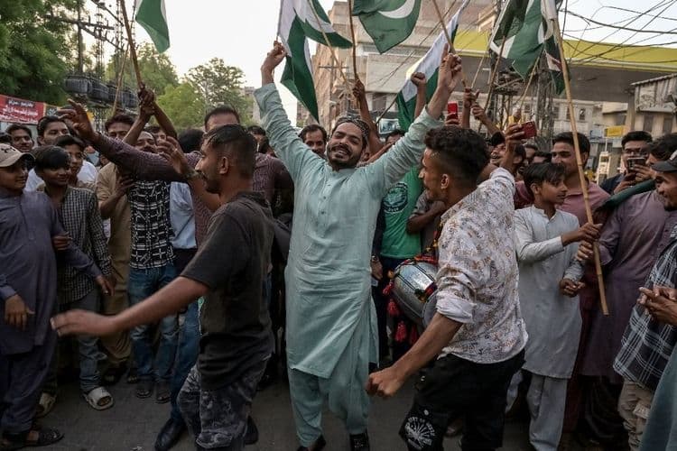 L'Inde et le Pakistan s'accusent mutuellement de violer le cessez-le-feu