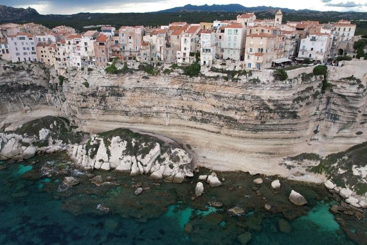 Lancement d'une étude de la vulnérabilité du bâti sur la ville haute de Bonifacio