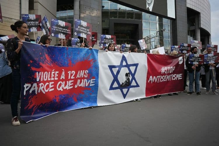 Prison ferme pour deux mineurs jugés pour le viol d'une fille juive de 12 ans à Courbevoie