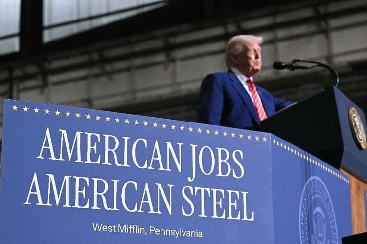Trump se cramponne à ses droits de douane, double ceux sur l'acier et l'aluminium importés