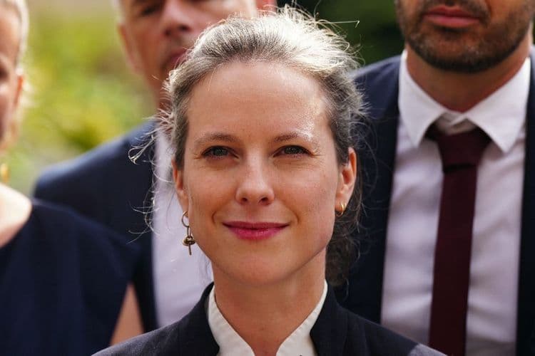 Lucie Castets appelle à "une primaire des gauches la plus large possible"