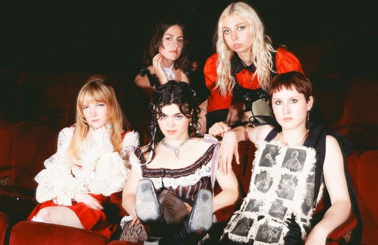 The Last Dinner Party, le groupe de rock qui va faire trembler les scènes en 2024
