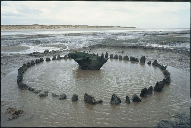 Seahenge, une structure ancienne qui intrigue tout autant que Stonehenge