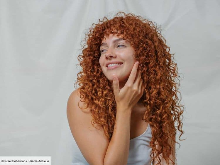 Voici l'astuce simplissime et efficace pour avoir des cheveux bouclés tout en volume