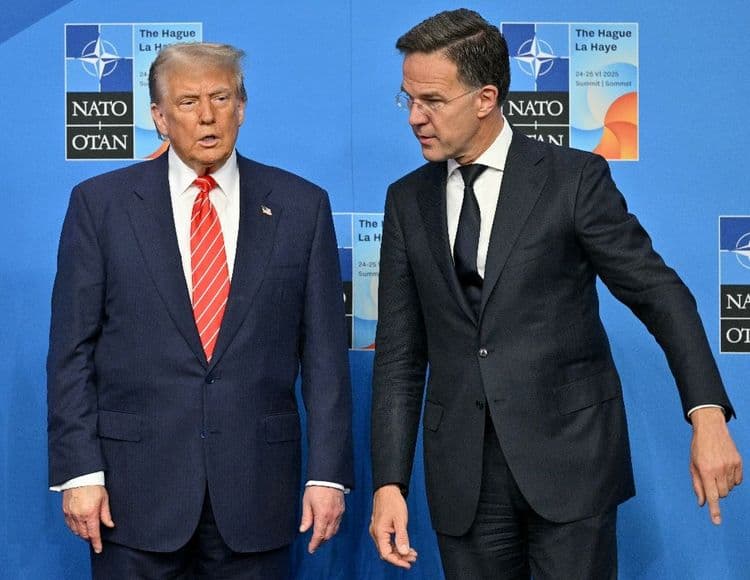 Comment Trump s'est mis à aimer l'Otan... pour l'instant
