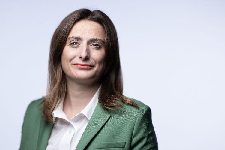 Congrès du PS: la patronne des Écologistes Marine Tondelier souhaite qu'"Olivier Faure gagne"