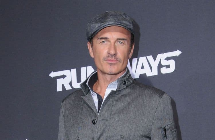 Mort de Julian McMahon : la mère de sa fille sort du silence et partage un cliché déchirant