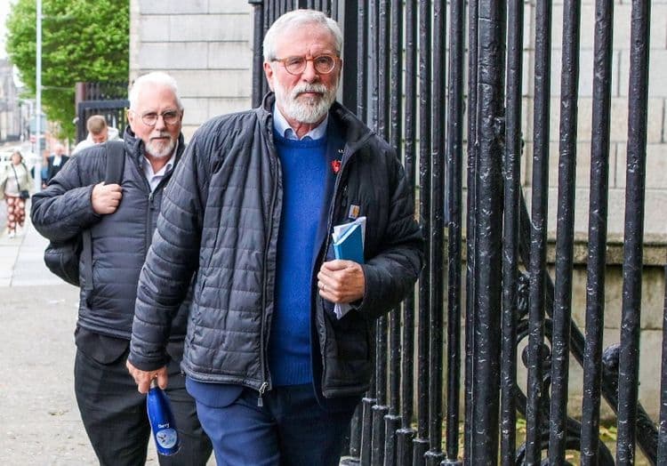 Irlande: Gerry Adams remporte son procès en diffamation contre la BBC