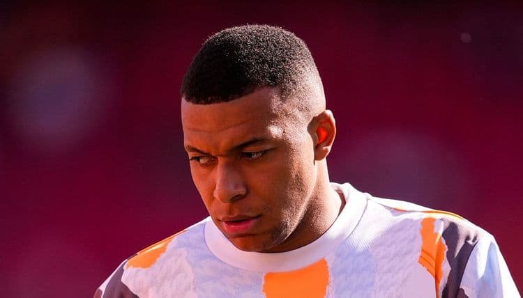 Kylian Mbappé (26 ans) hospitalisé, sa nouvelle silhouette interpelle après la fuite d’une photo