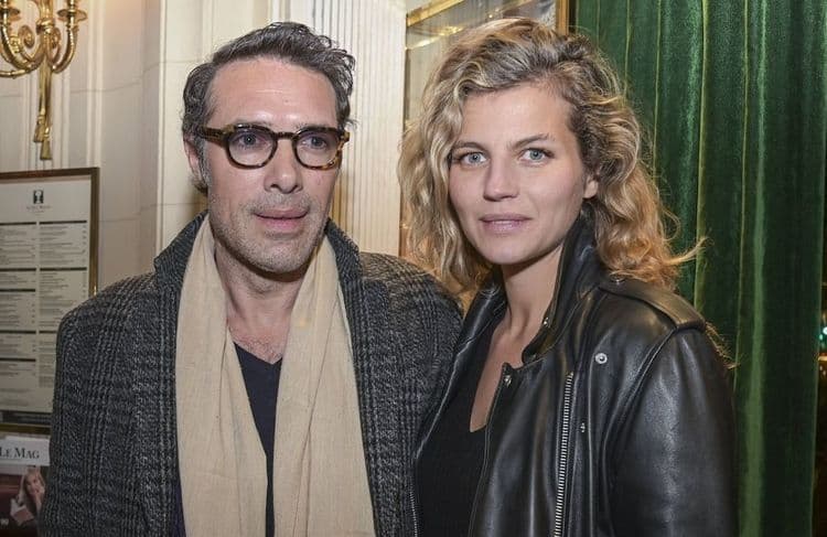 Nicolas Bedos visé par une humoriste, sa compagne Pauline prend sa défense