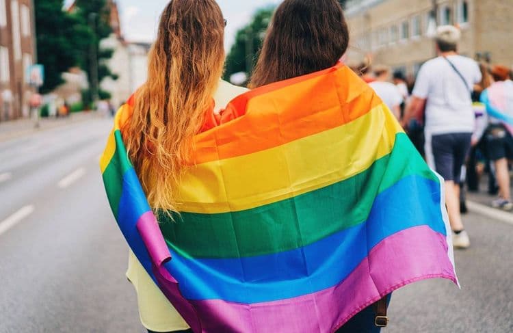 Un million d'Européens appellent à interdire les « thérapies » de conversion contre les personnes LGBT