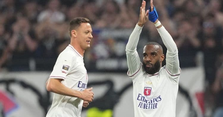 Drapeau LGBT: Deux joueurs de Ligue 1 font scandale